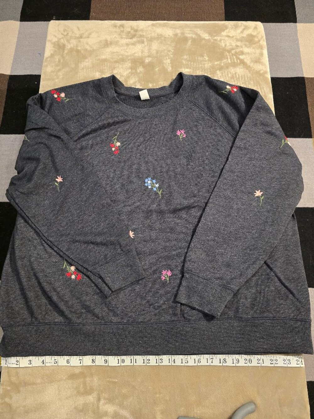 Old Navy Easy Vintage C Floral Embroidered Charcoal Grey Sweatshirt Crewneck XXL